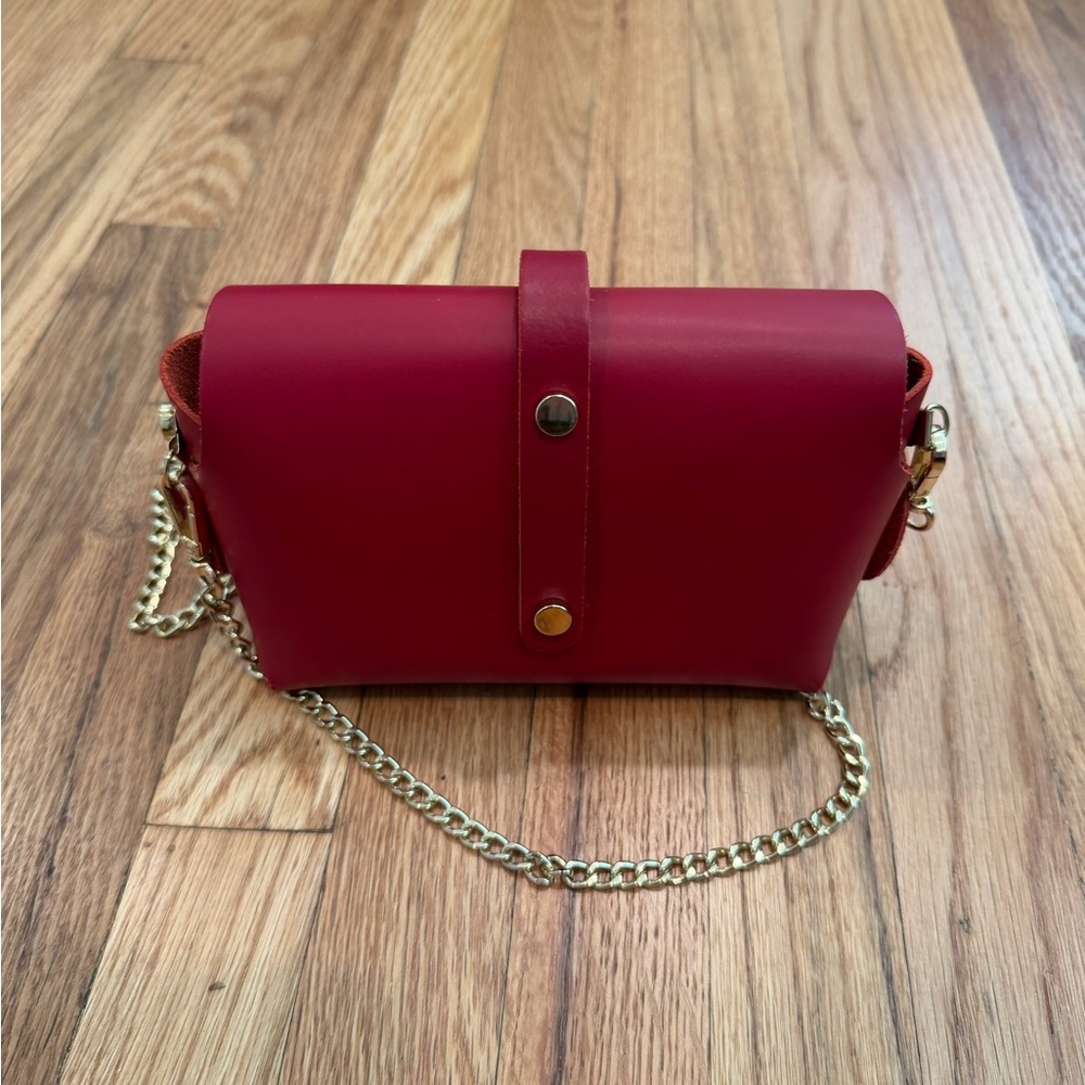 Pelle Women's Leather Shoulder Bag with Belt Chain Strap - Picture 3 of 6